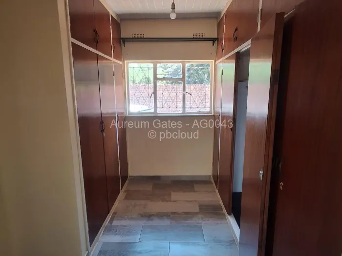 4 Bedroom House to Rent in Chisipite