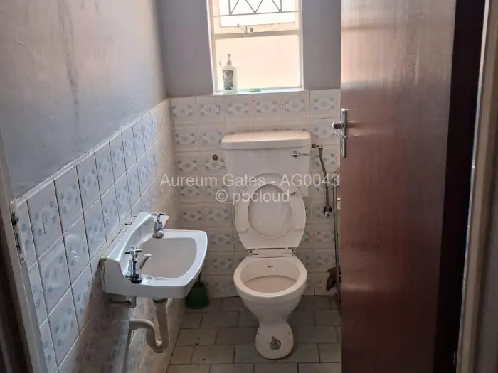 4 Bedroom House to Rent in Chisipite