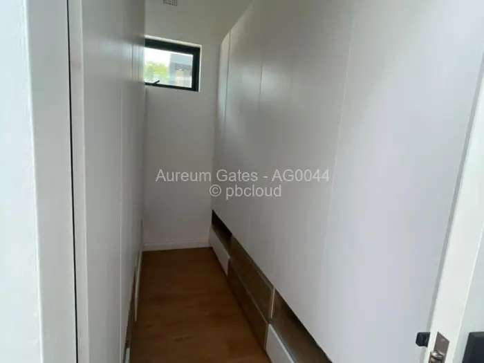 Townhouse/Cluster to Rent in Mount Pleasant