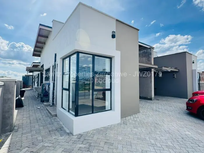 Townhouse/Cluster for Sale in Arlington, Harare