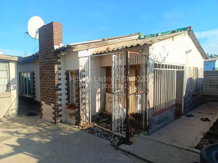 4 Bedroom House for Sale in Highfield, Harare