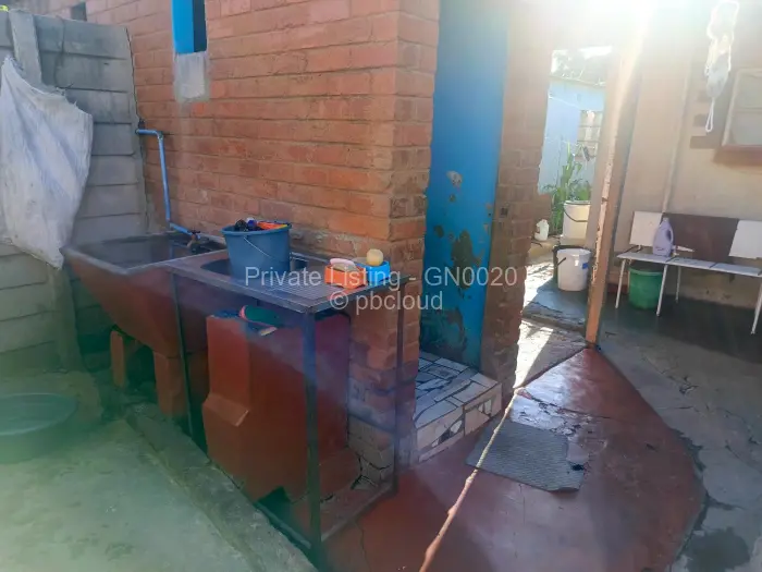 4 Bedroom House for Sale in Highfield, Harare