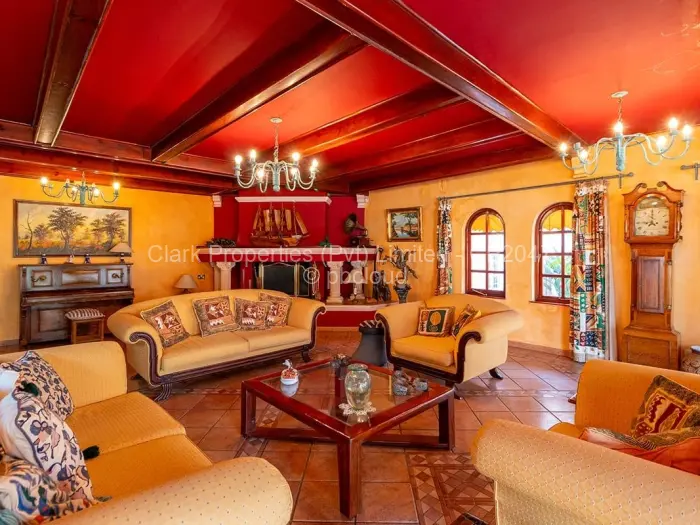 8 Bedroom House for Sale in Avondale - The Ridge, Harare