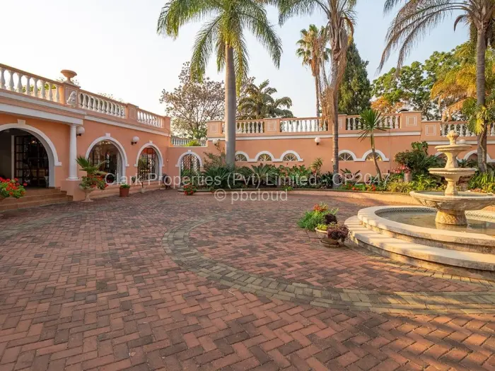 8 Bedroom House for Sale in Avondale - The Ridge, Harare