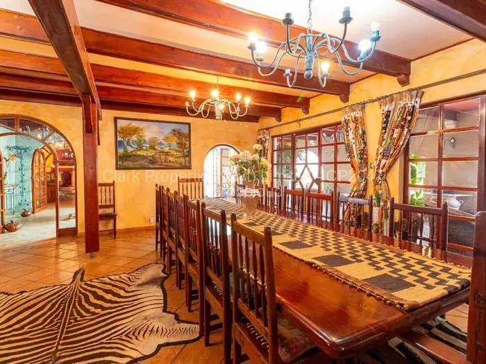 8 Bedroom House for Sale in Avondale - The Ridge, Harare