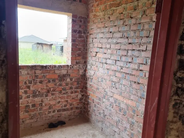 4 Bedroom House for Sale in Mabvazuva Estates, Ruwa