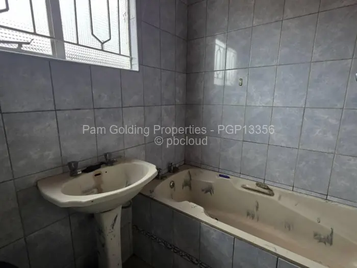 3 Bedroom House for Sale in Pumula South, Bulawayo