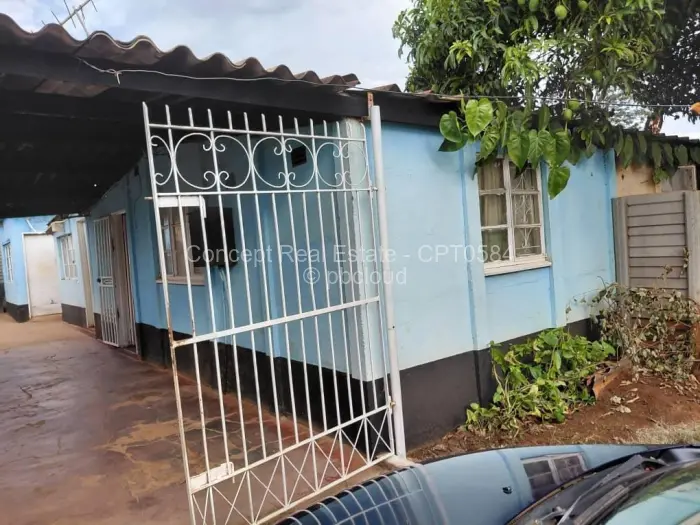 1 Bedroom House for Sale in Dzivarasekwa, Harare