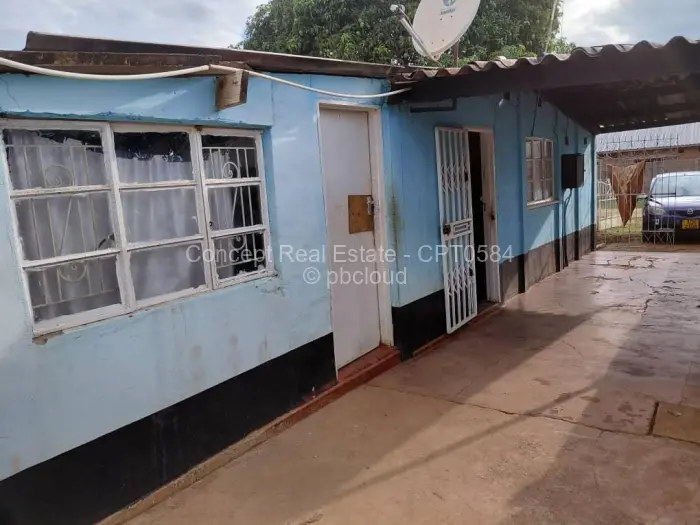 1 Bedroom House for Sale in Dzivarasekwa, Harare
