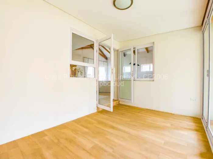 Townhouse/Cluster for Sale in Borrowdale Brooke, Harare