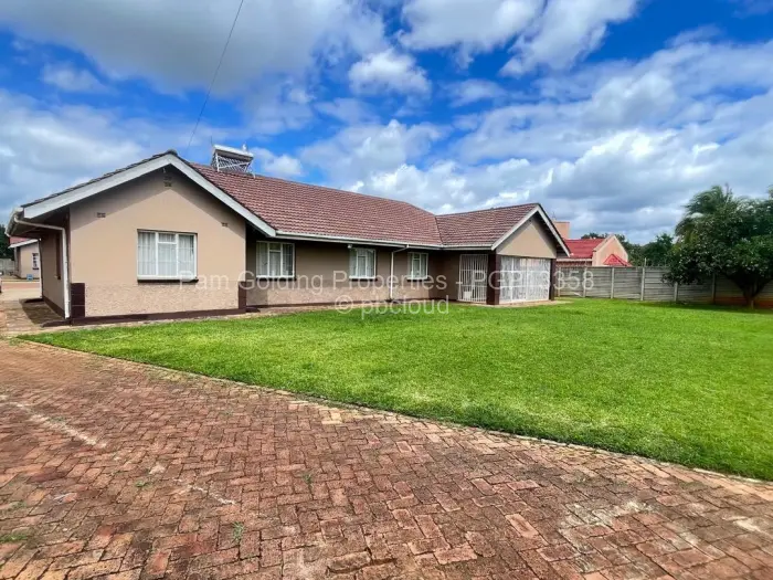 4 Bedroom House to Rent in Goodhope, Harare