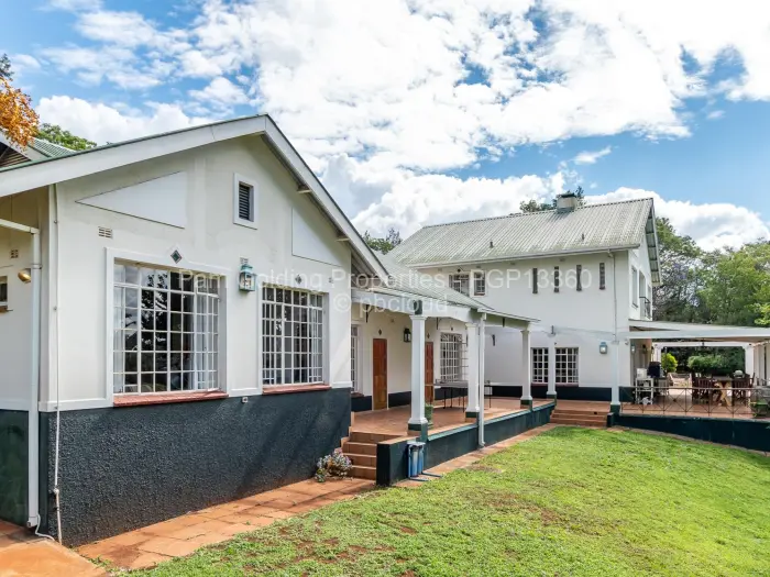 7 Bedroom House for Sale in Kambanji, Harare