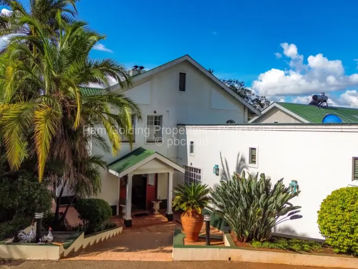 7 Bedroom House for Sale in Kambanji, Harare