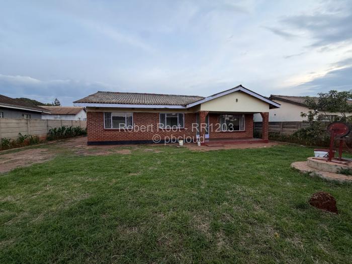 4 Bedroom House for Sale in Warren Park, Harare