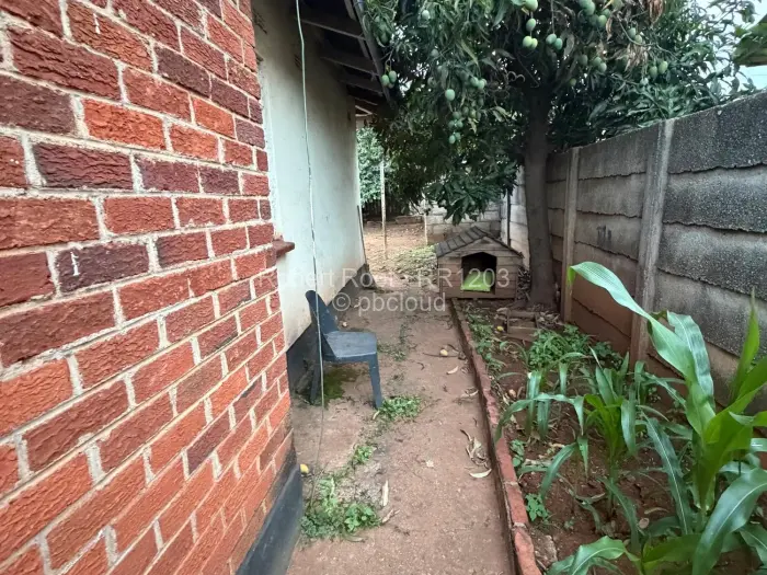4 Bedroom House for Sale in Warren Park, Harare