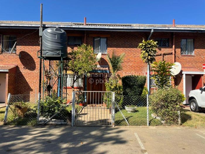 2 Bedroom Cottage/Garden Flat for Sale in Eastlea, Harare