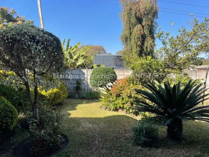 2 Bedroom Cottage/Garden Flat for Sale in Eastlea, Harare