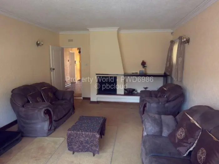 Townhouse/Cluster to Rent in Avondale, Harare