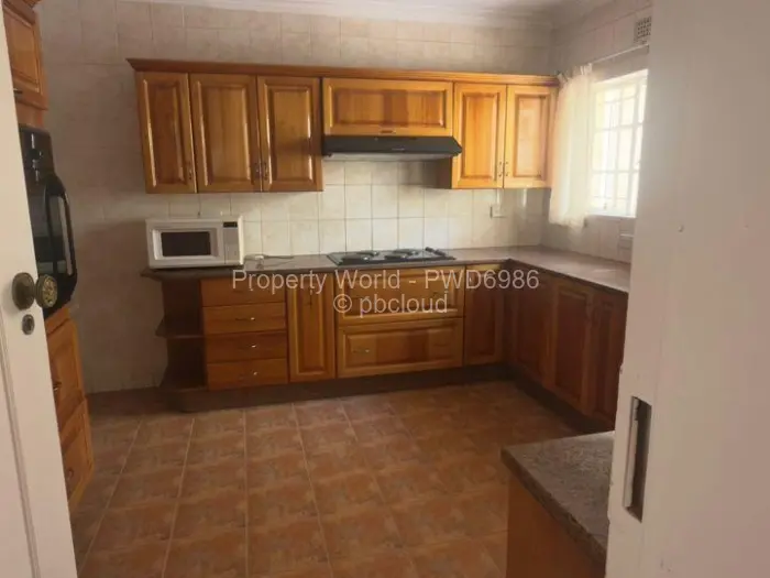 Townhouse/Cluster to Rent in Avondale, Harare