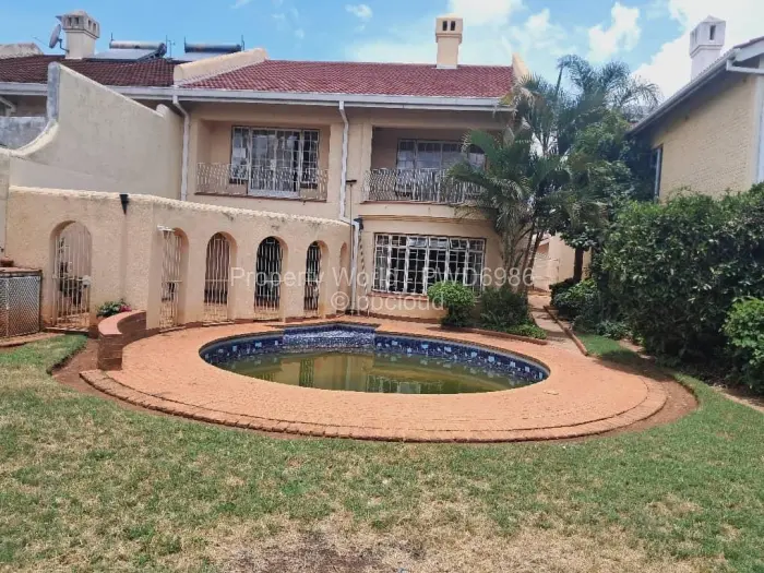 Townhouse/Cluster to Rent in Avondale, Harare
