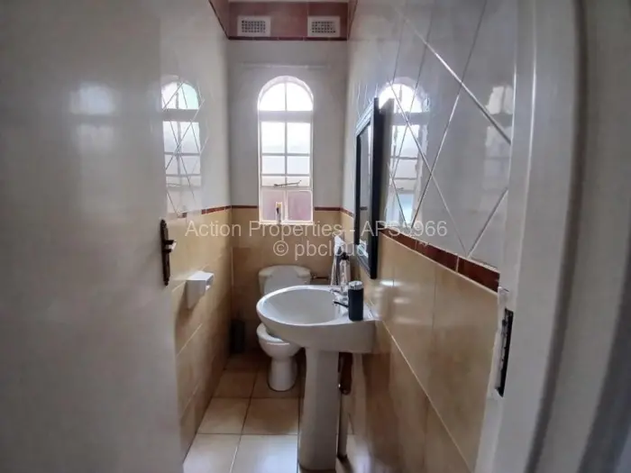 Townhouse/Cluster to Rent in Avondale, Harare