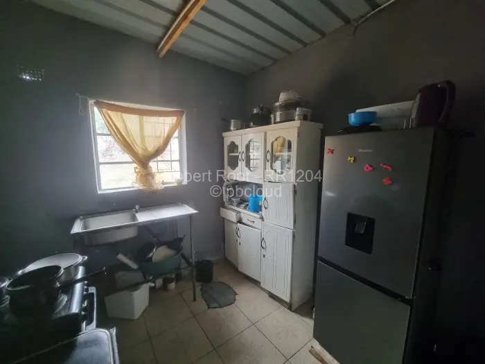 3 Bedroom House for Sale in Riverside, Ruwa