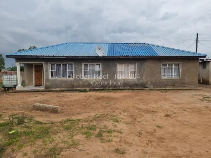 3 Bedroom House for Sale in Riverside, Ruwa
