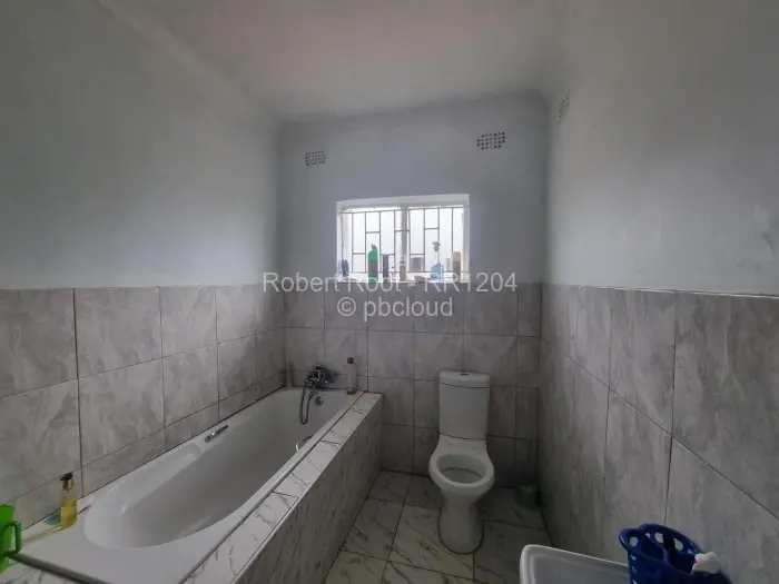 3 Bedroom House for Sale in Riverside, Ruwa