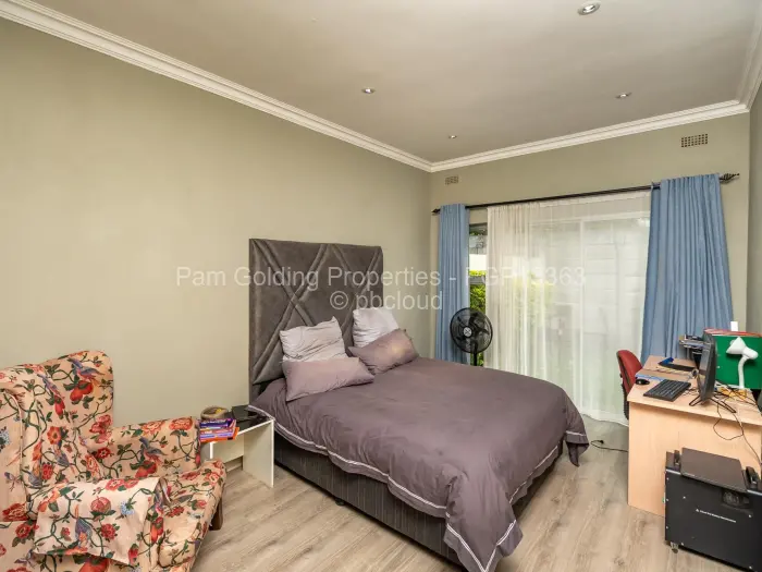 Townhouse/Cluster for Sale in Newlands, Harare