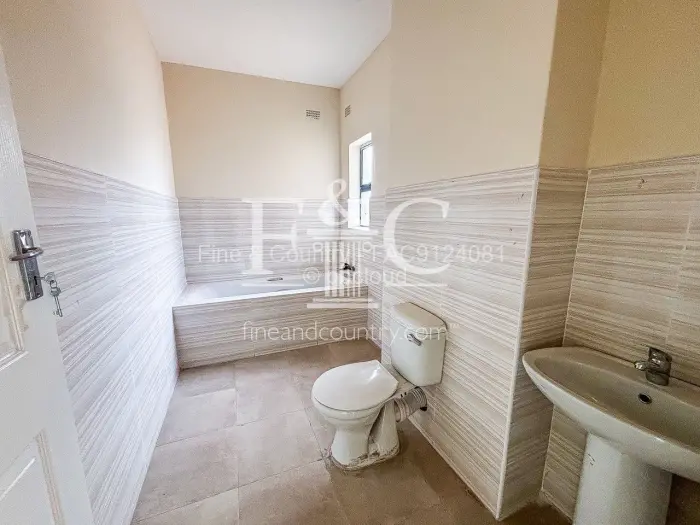 Townhouse/Cluster for Sale in Ashdown Park, Harare