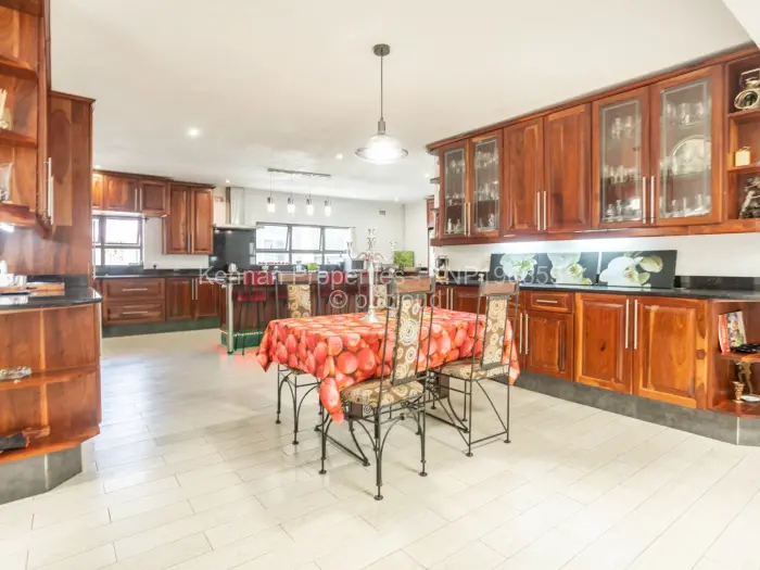 5 Bedroom House for Sale in Ballantyne Park, Harare