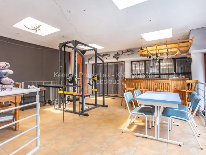 5 Bedroom House for Sale in Ballantyne Park, Harare