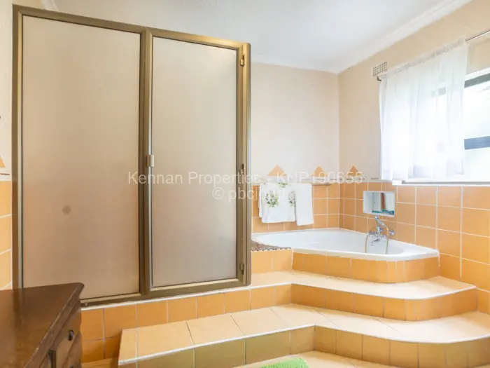 5 Bedroom House for Sale in Ballantyne Park, Harare