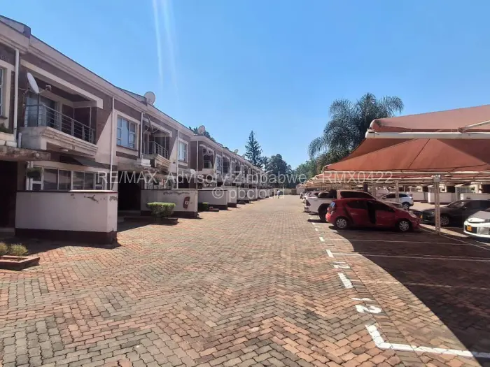 Townhouse/Cluster to Rent in Greendale North, Harare