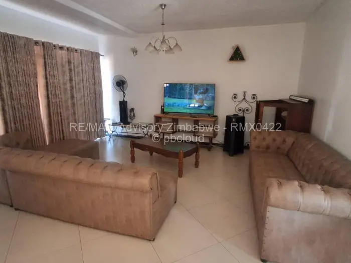 Townhouse/Cluster to Rent in Greendale North, Harare