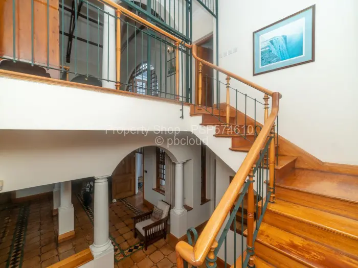 5 Bedroom House to Rent in Glen Lorne, Harare