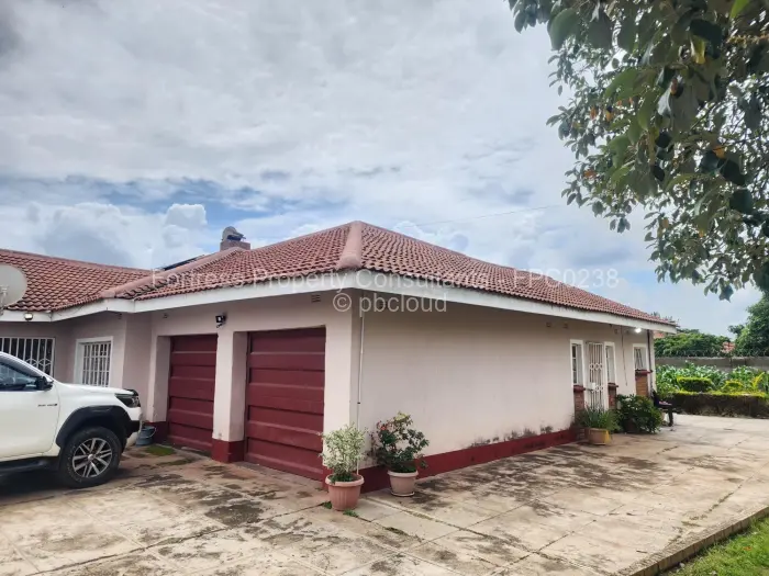 4 Bedroom House for Sale in Zimre Park, Harare