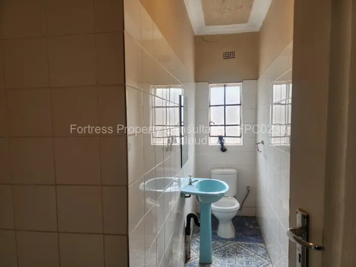 4 Bedroom House for Sale in Zimre Park, Harare