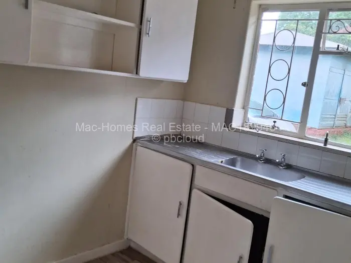 Flat/Apartment to Rent in Avondale