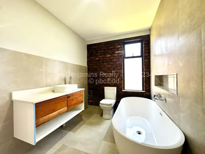 Townhouse/Cluster for Sale in Greendale, Harare