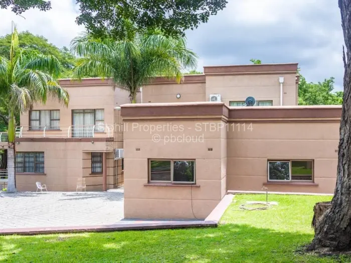 5 Bedroom House for Sale in Glen Lorne, Harare