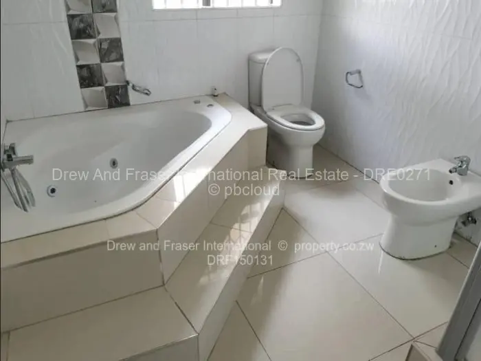 4 Bedroom House for Sale in Glen Lorne, Harare