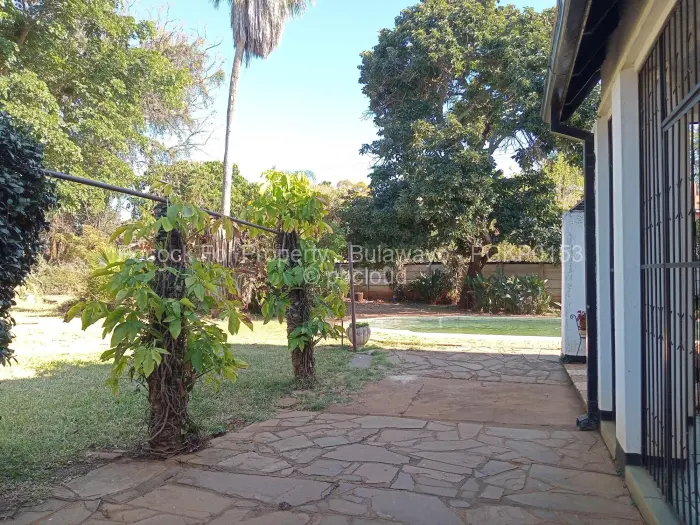 3 Bedroom House for Sale in Kumalo, Bulawayo