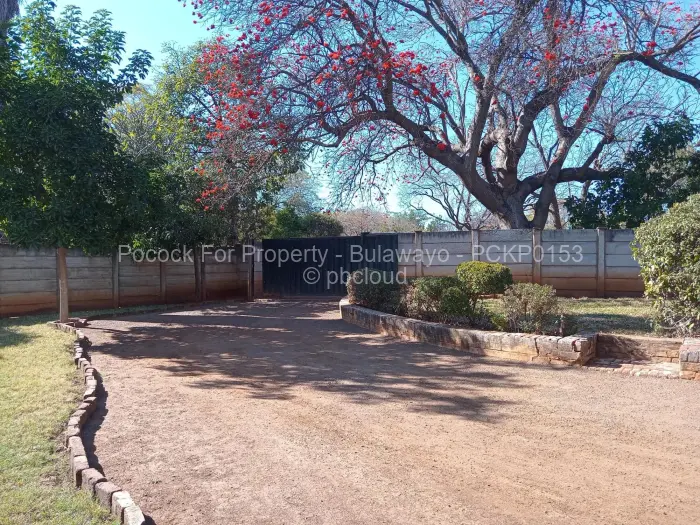 3 Bedroom House for Sale in Kumalo, Bulawayo
