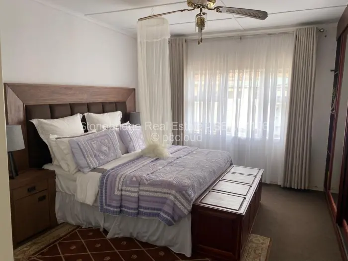 4 Bedroom House for Sale in Mahatshula, Bulawayo