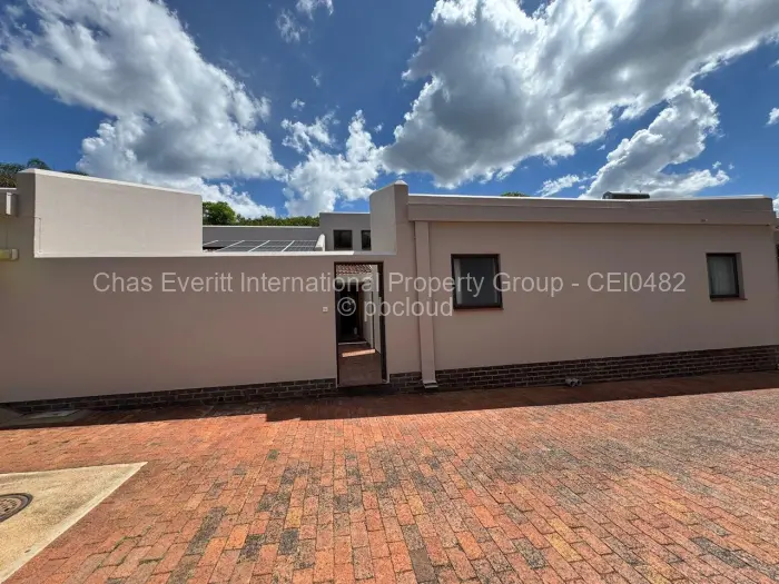 Townhouse/Cluster to Rent in Suburbs, Bulawayo
