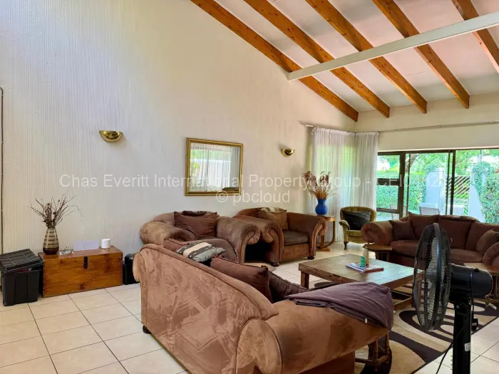 Townhouse/Cluster to Rent in Suburbs, Bulawayo