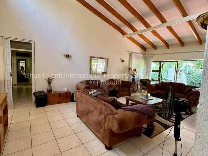 Townhouse/Cluster to Rent in Suburbs, Bulawayo