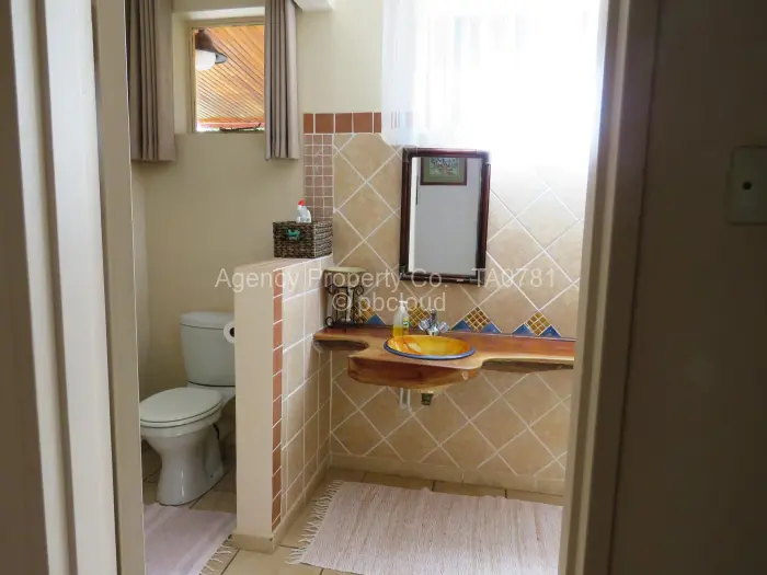 5 Bedroom House for Sale in Tiger's Kloof, Mutare