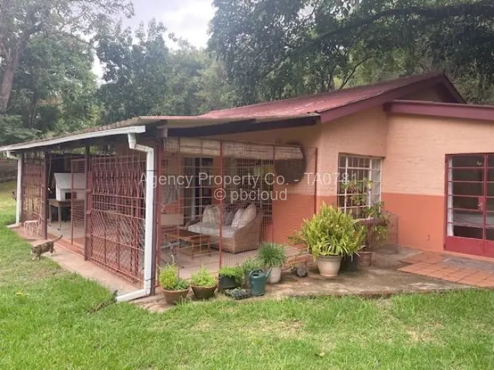 5 Bedroom House for Sale in Tiger's Kloof, Mutare